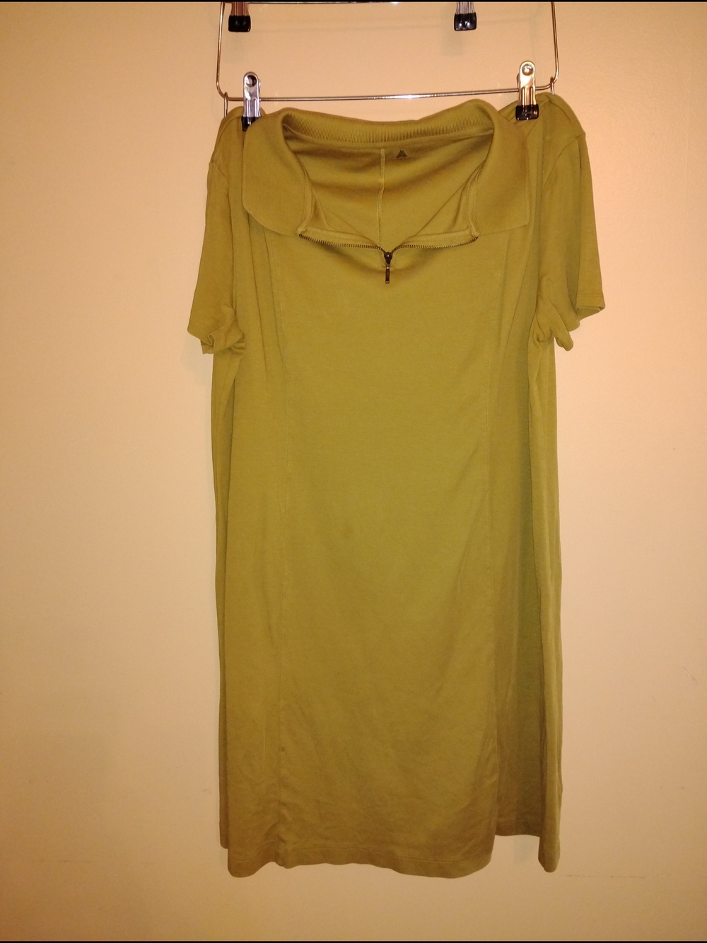 Able Short Sleeve Dress in Green